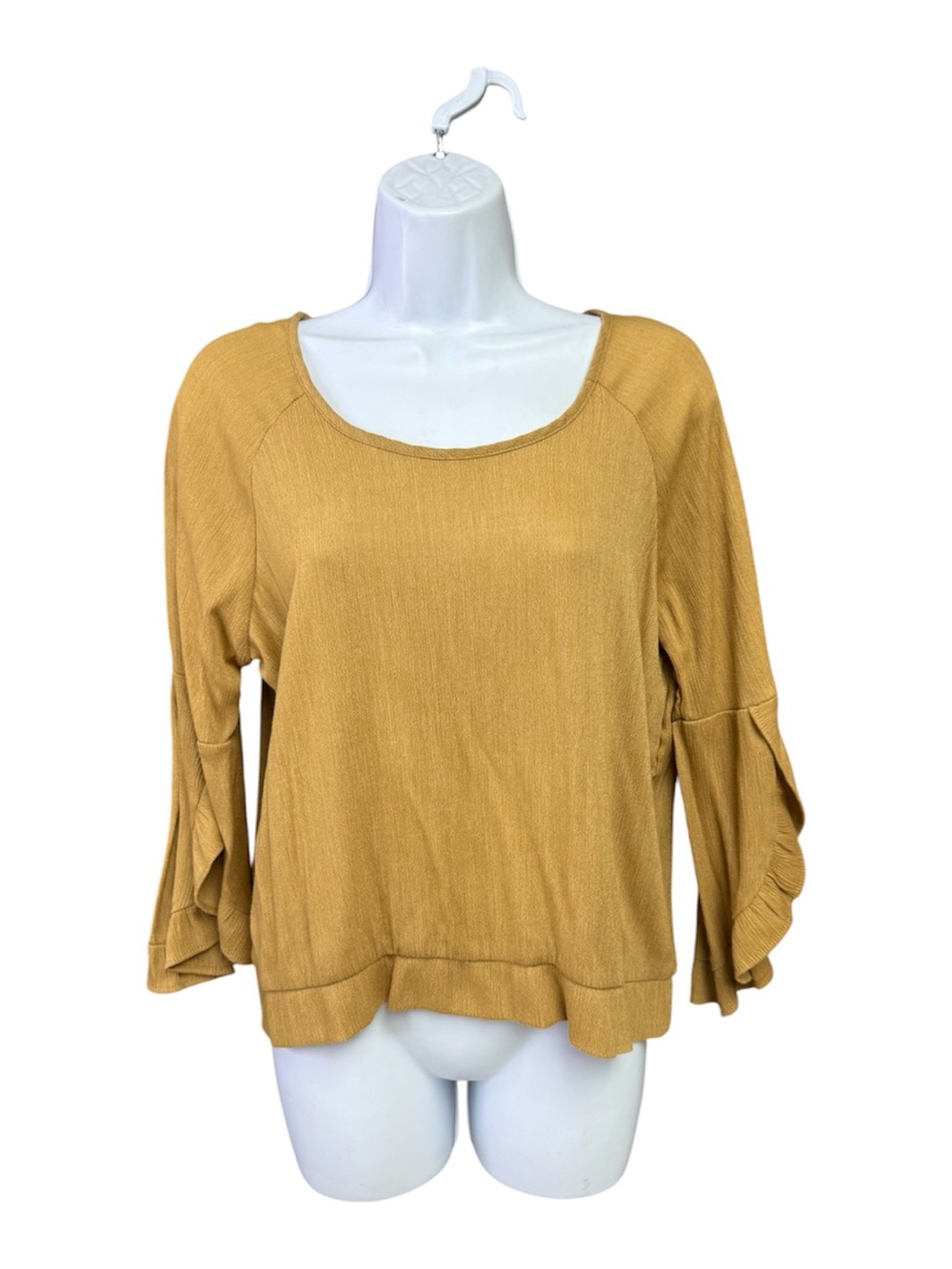 Moa Moa size large Mustard Scoop-Neck Long Sleeve Ruffle Top